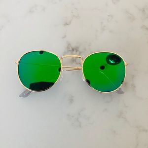 Sunnies seen all over instagram.
